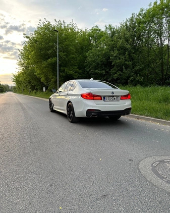 BMW Seria 5 cena 120900 przebieg: 189000, rok produkcji 2017 z Kraków małe 781